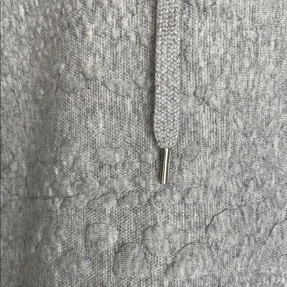 H&M Gray Textured Hoodie - Picture 3 of 6